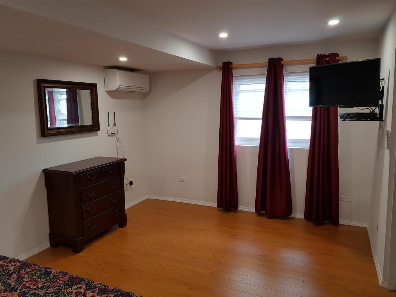Pembroke Windsong Guest Apartments מראה חיצוני תמונה