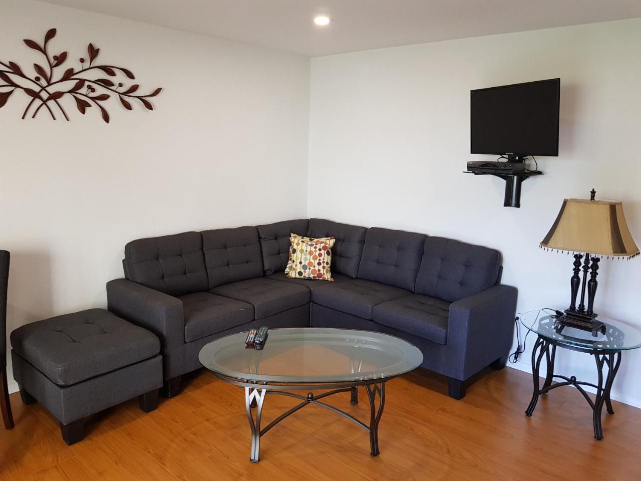 Pembroke Windsong Guest Apartments מראה חיצוני תמונה