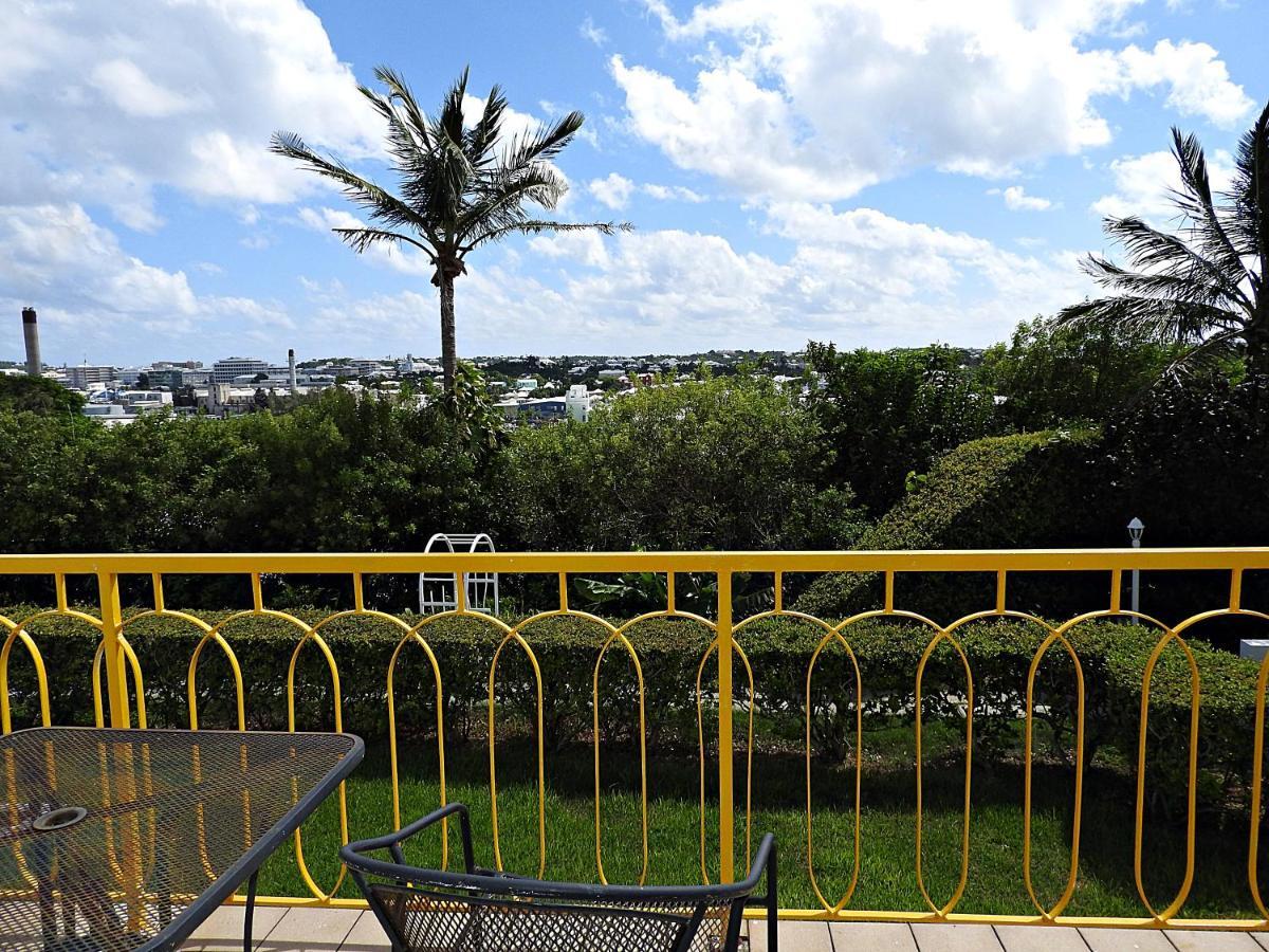 Pembroke Windsong Guest Apartments מראה חיצוני תמונה