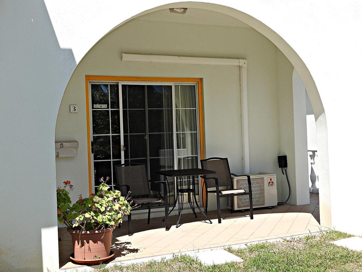 Pembroke Windsong Guest Apartments מראה חיצוני תמונה