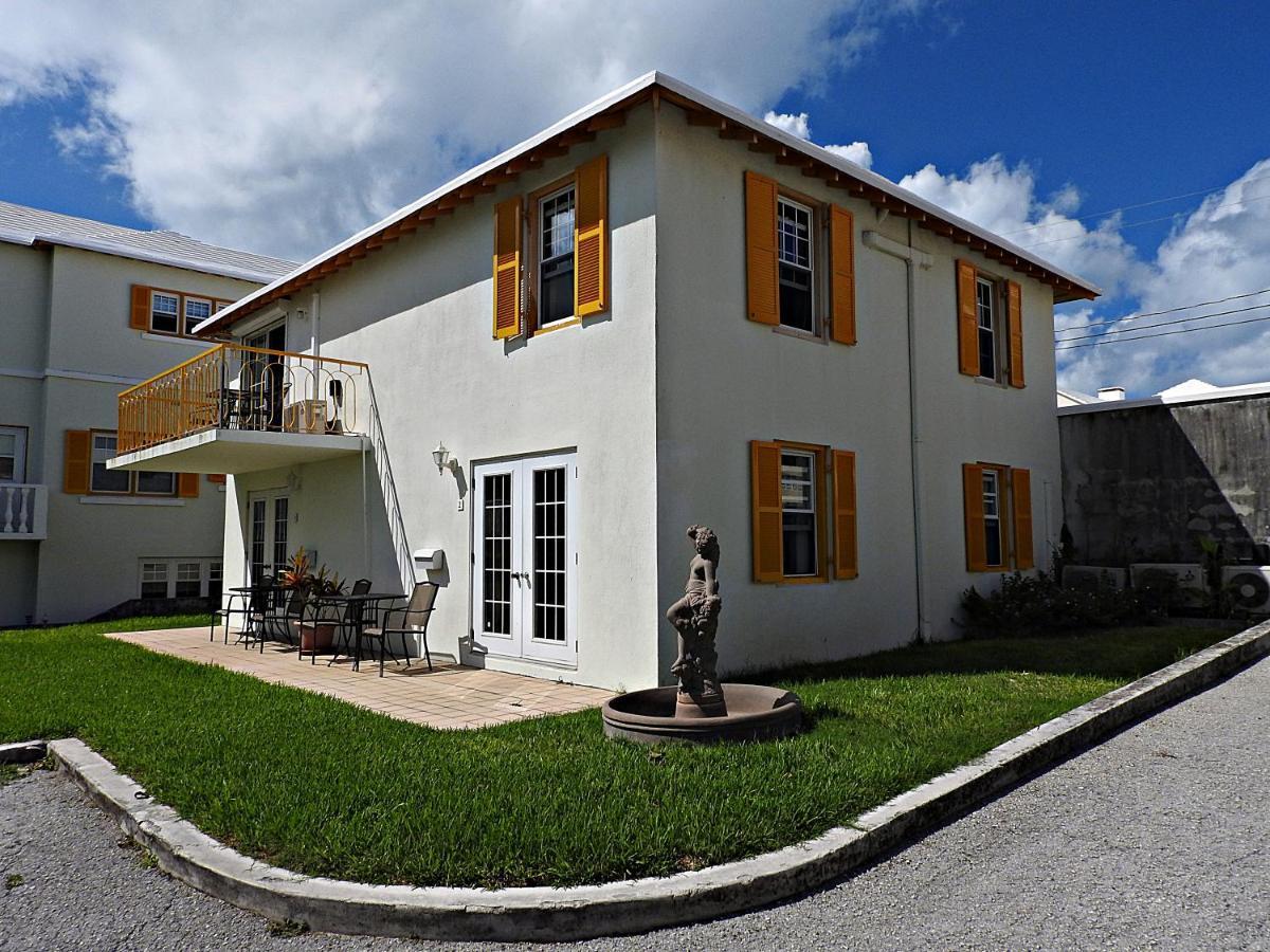 Pembroke Windsong Guest Apartments מראה חיצוני תמונה