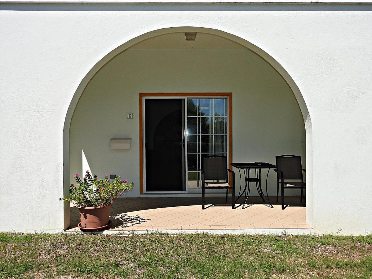 Pembroke Windsong Guest Apartments מראה חיצוני תמונה