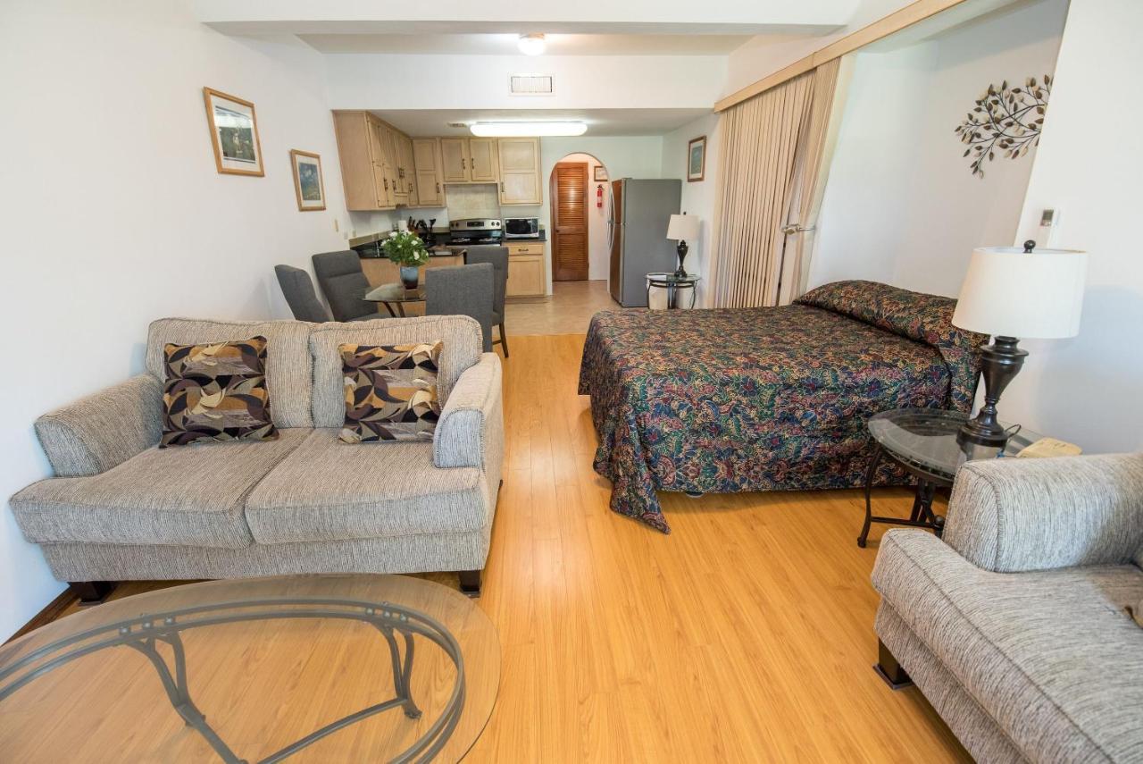 Pembroke Windsong Guest Apartments מראה חיצוני תמונה
