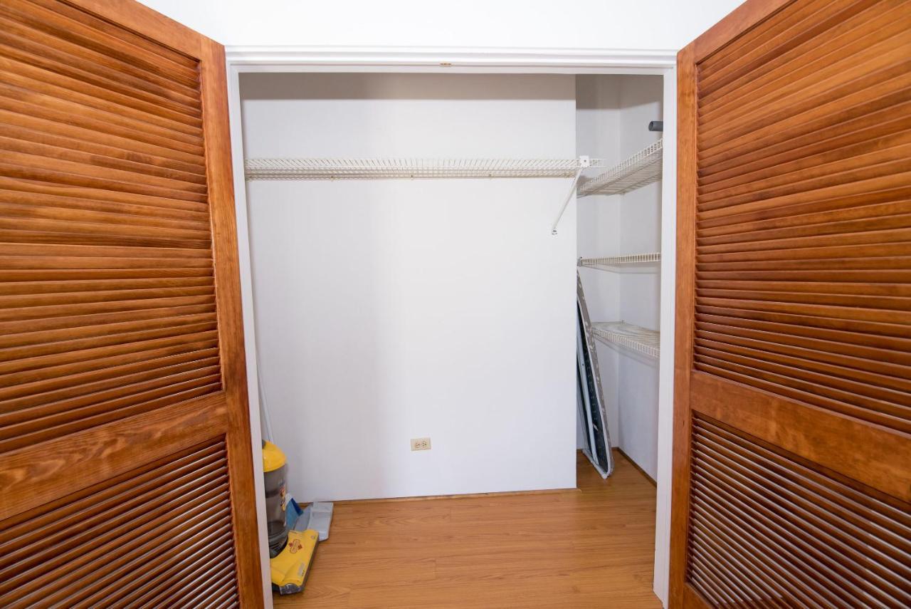 Pembroke Windsong Guest Apartments מראה חיצוני תמונה